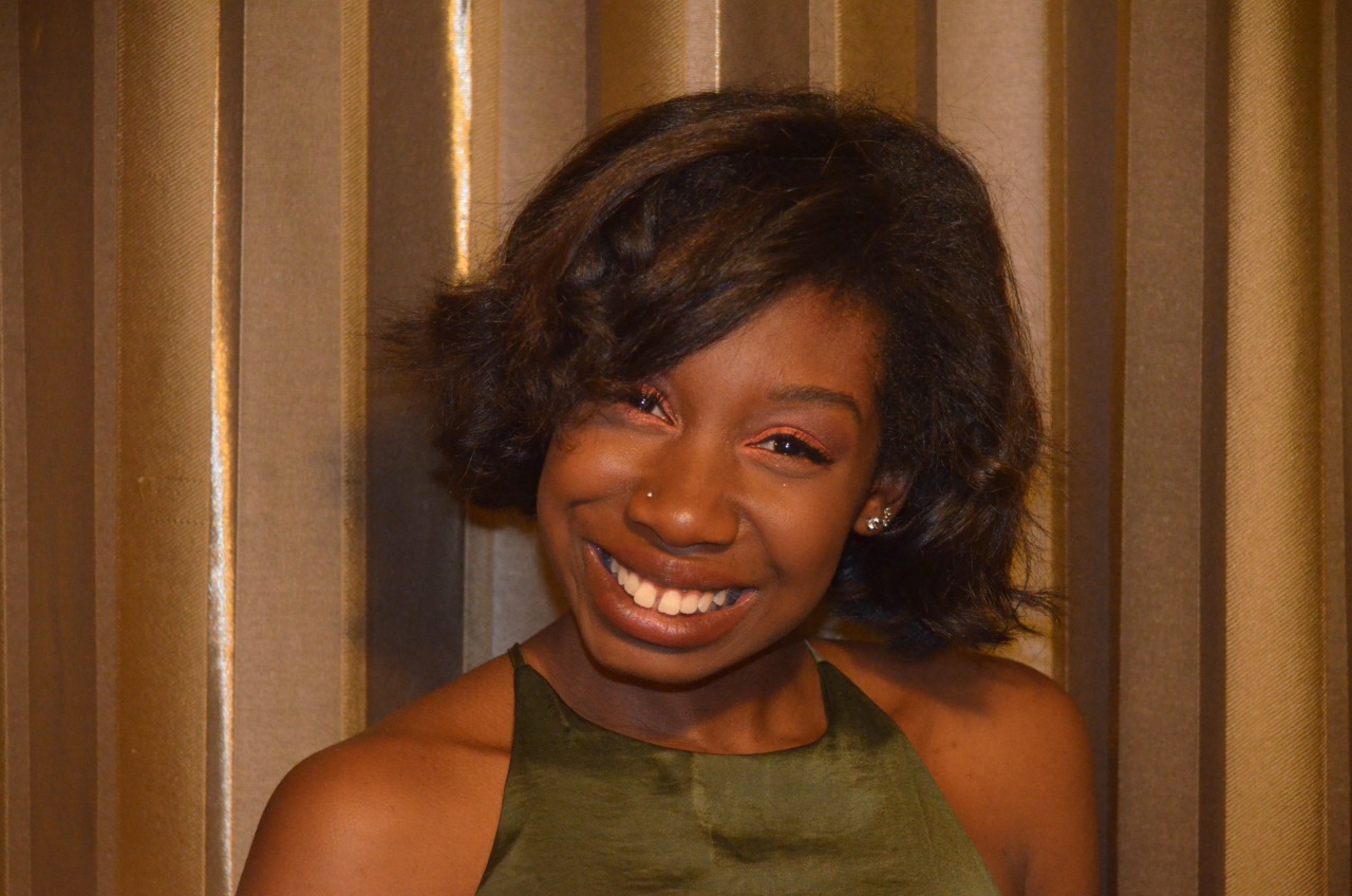thineprettythoughts:  As a photographer, I hate taking pictures… But it’s blackout