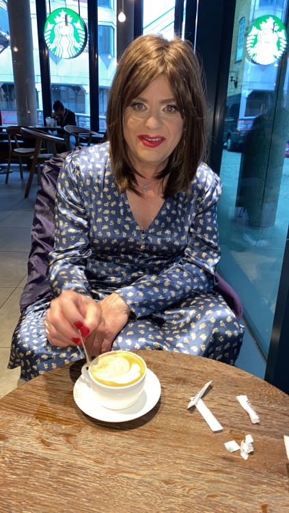 sandraclapham:Last week when Cindy took me out for a coffee. We needed a break from all the hard wor