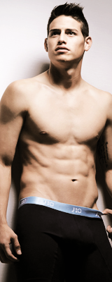 maleathleteirthdaysuits:  soccerplayersinunderwear:     James Rodriguez (soccer)