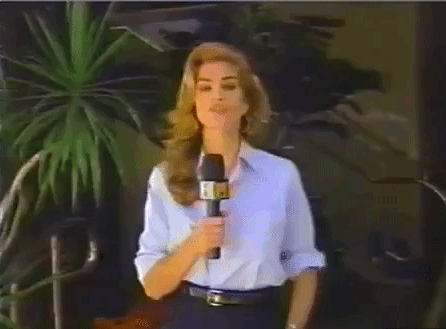 houseofcindyc:Cindy Crawford on the Paparazzi - MTV 1992 Awards. 
