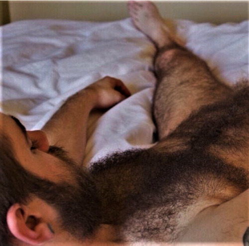 hairlessrandy:I’d love to find you stretched