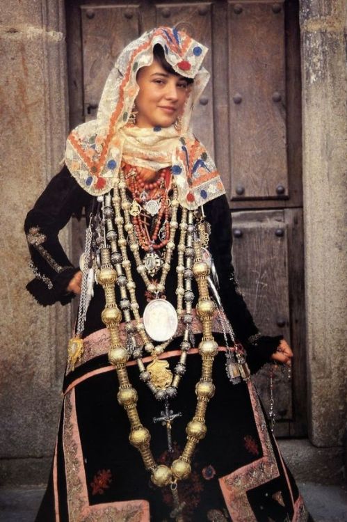 Traditional bridal dress, Salamanca, Spain