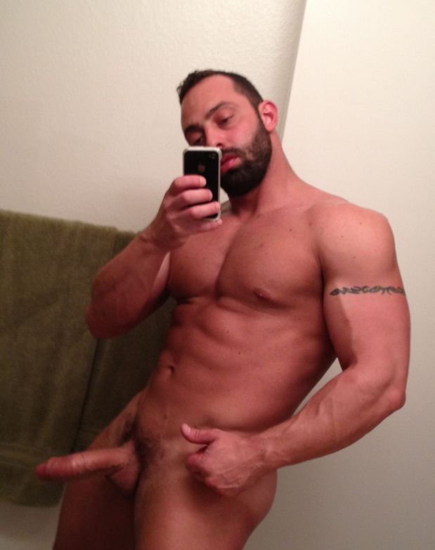 musc-ru:  Fabio Stallone fuckin loves showing off his thick uncut meat