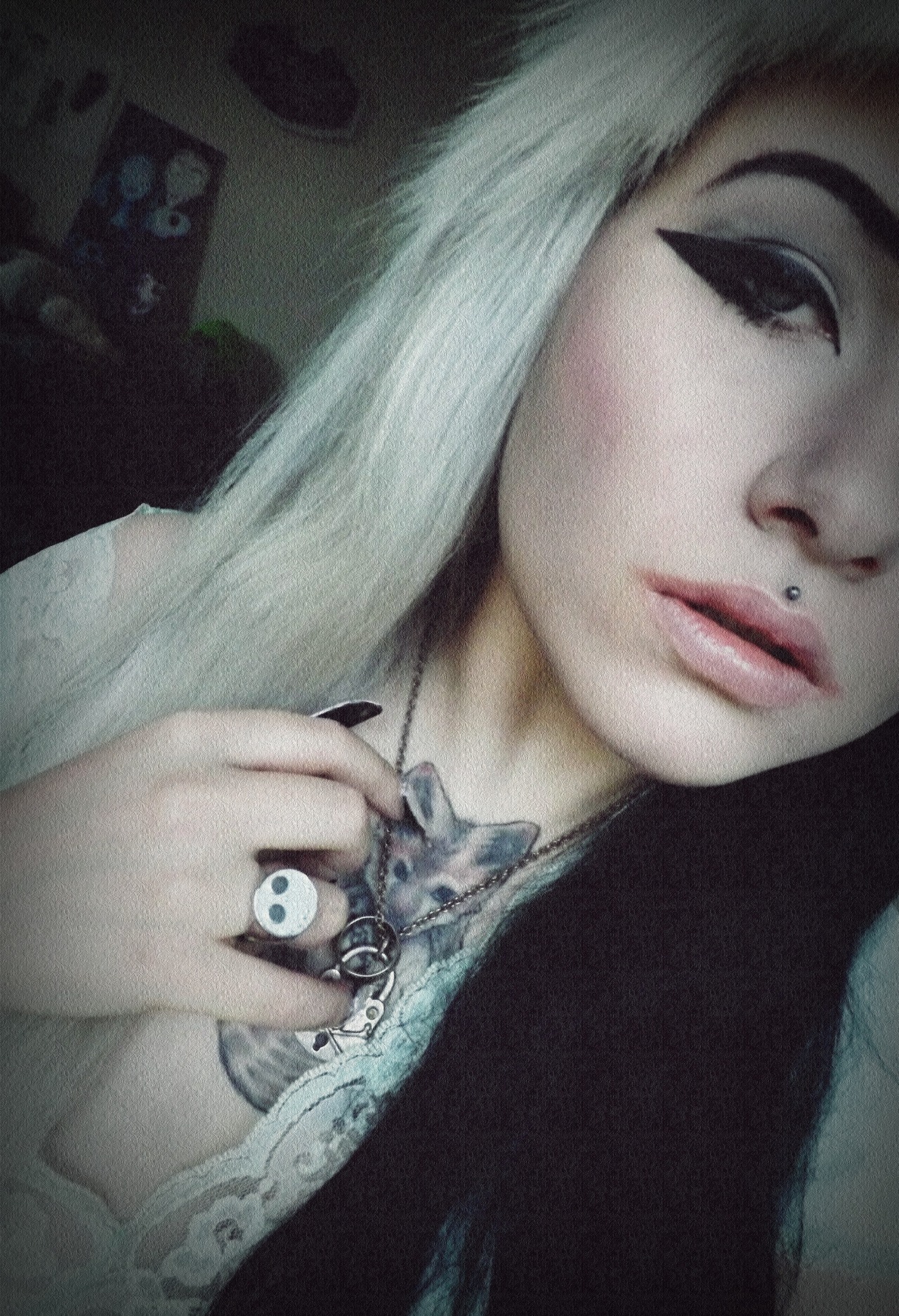 purrfects:  Help her reach 22,000 followers perhaps? &lt;3
