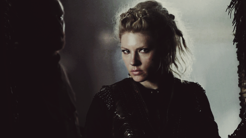 cervvo:  Lagertha weekDay 2: Favourite quote“You couldn’t kill me if you tried for a hundred years.”