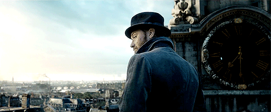 fantasticbeasts:Fantastic Beasts: The Crimes Of Grindelwald (2018) dir. David Yates