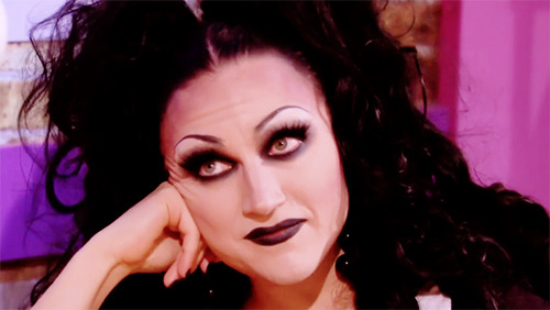 starberry-cupcake:Trixie and Dela in this episode were like Inside Out personifications of my two ae