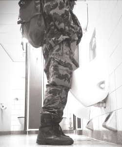 peeking-out-males:  militarymencollection:  military men collection  Peeking Out MalesSpy on dicks… with no risk of being caught!