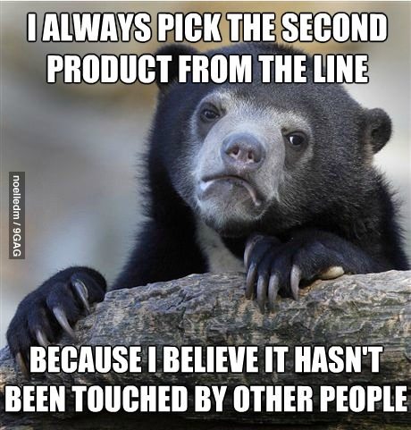 9gag:  One of my weird shopping habits  faço mesmo