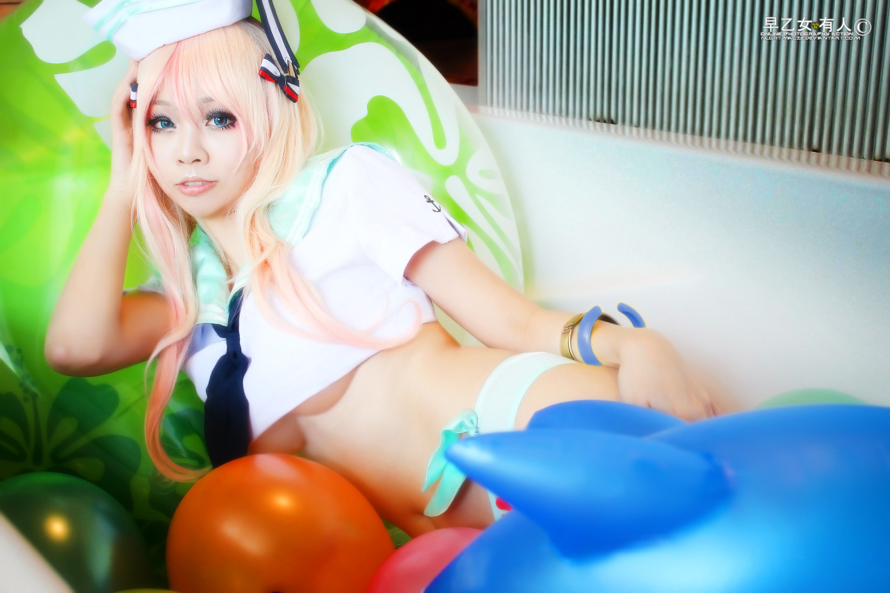cosplayandanimes:  Sheryl Nome - Macross Frontiersource