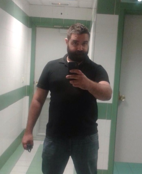 chubbyaddiction:  WOOF! sexy…
