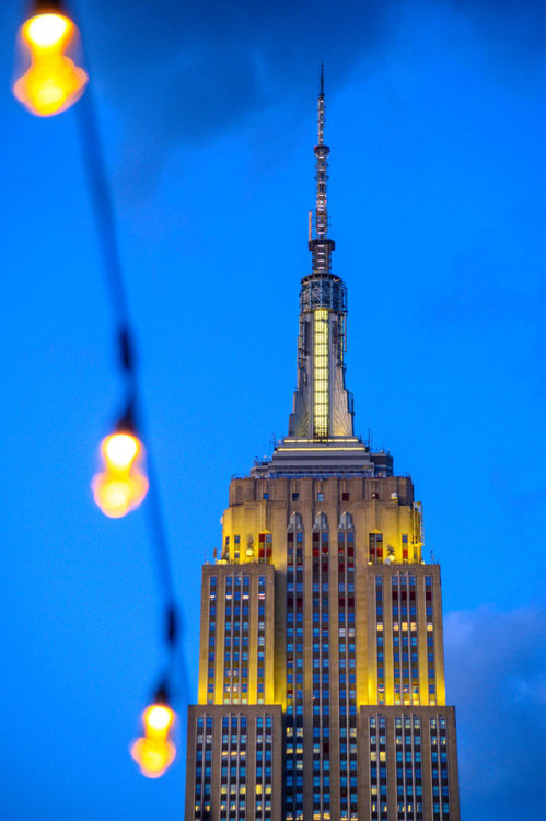 Lighting the Way by street level Empire State Building flic.kr/p/2hpXENo