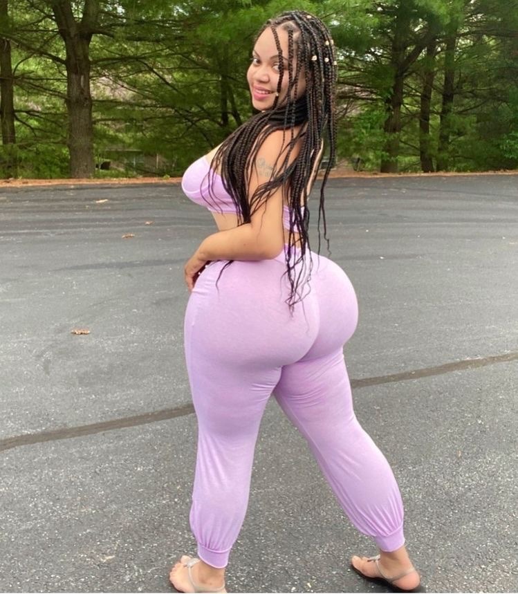 Porn photo she2damnthick:Super thick 
