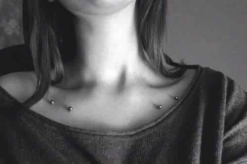 music&ndash;is&ndash;the&ndash;only&ndash;cure:  Collar bone piercings