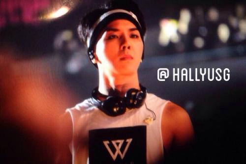 C: HALLYUSG | don&rsquo;t edit or remove logo !! #YGFamilyaTourInSG 140913