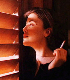 Laura Palmer walks with me