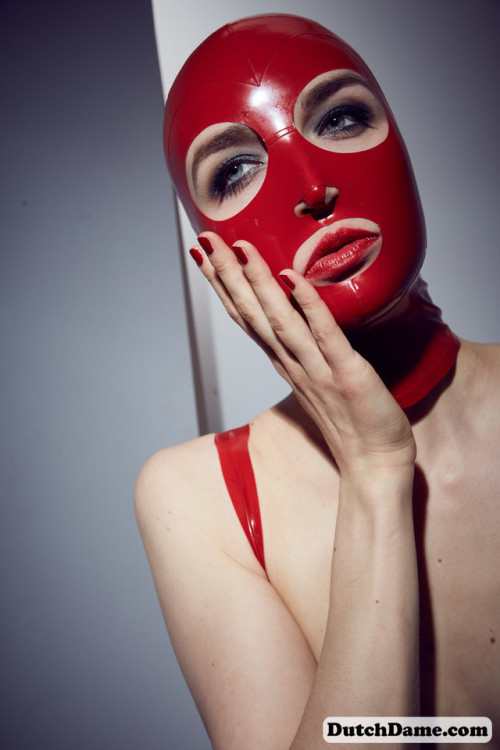 dutch-dame: I love latex hoods :-) I can wear them all day! Full update “Hood over hood” is now feat