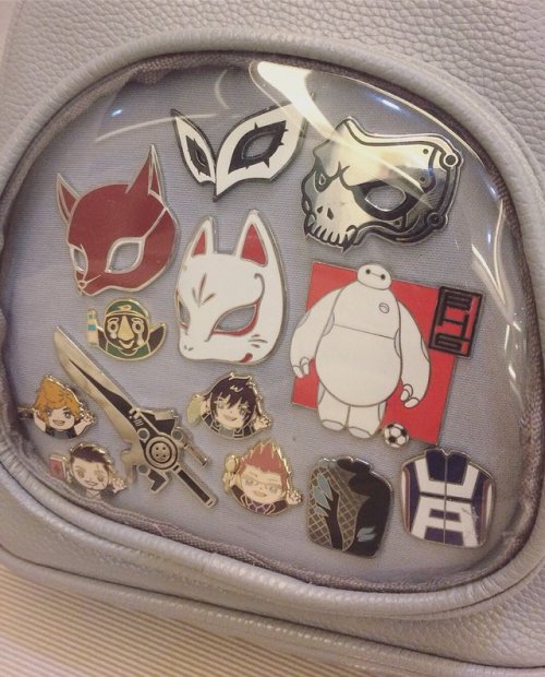 I made backings (craft foam + neoprene) for my pins so I can arrange groups and swap them around dep