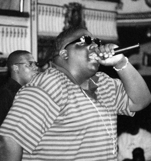 chocolatecakesandthickmilkshakes:  aintnojigga:Jay-Z and The Notorious B.I.G. perform Brooklyn’s Finest at the Apollo in New York City in 1996, photographed by Lenny “KodakLens” Santiago.  Touch my chedda feel my beretta  Buck, what ima hit'cha
