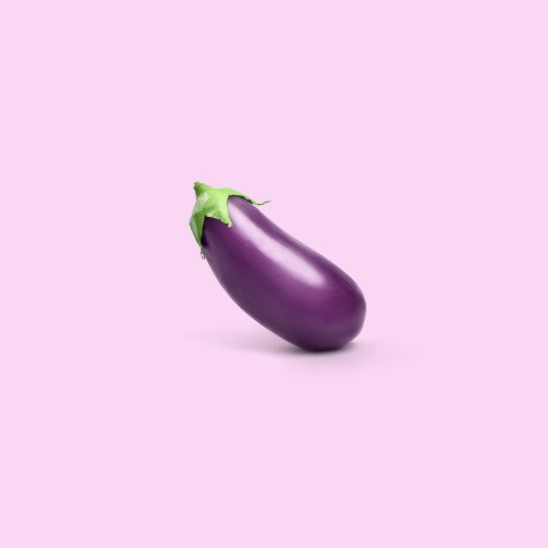 MelongenaAubergine/Eggplantemojiirllol:THAT PURP