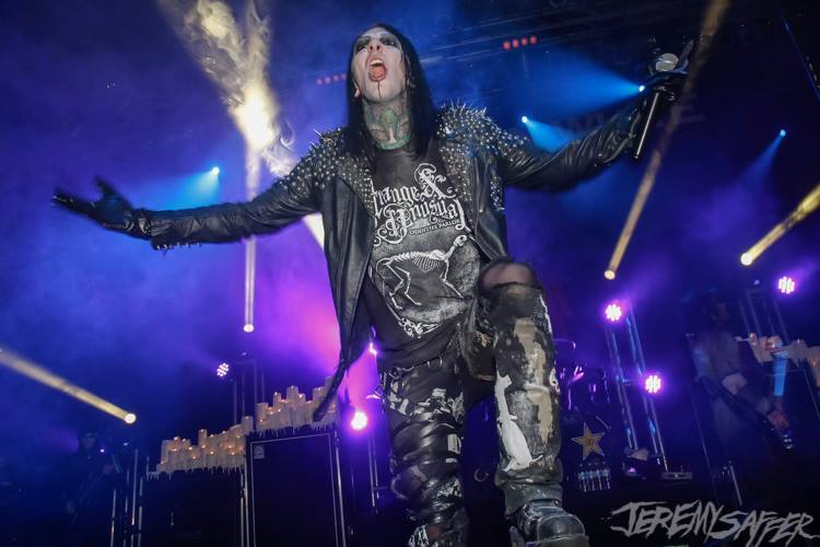 iheartjoshbalz:  Chris Motionless at the New England Metal and Hardcore Fest4/19/15Photos