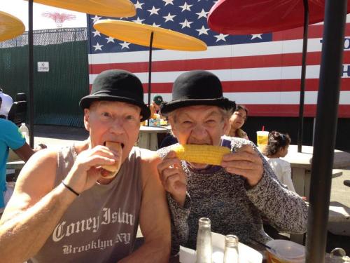 sodslaws: Ian McKellen and Patrick Stewart are best friends and it’s perfect. These two are so