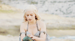 rubyredwisp: I am the blood of the dragon. I must be strong. I must have fire in