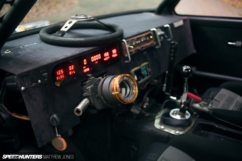 adamandium:  upyourexhaust:  The VW Caddy From Hell by Matthew Jones (SpeedHunters)