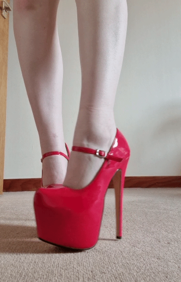 dollmouthh-deactivated20220731:the most ridiculous shoes to exist. made for stepping on people for sure 