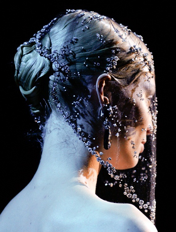 130186:  Armani Privé Haute Couture Fall 2012