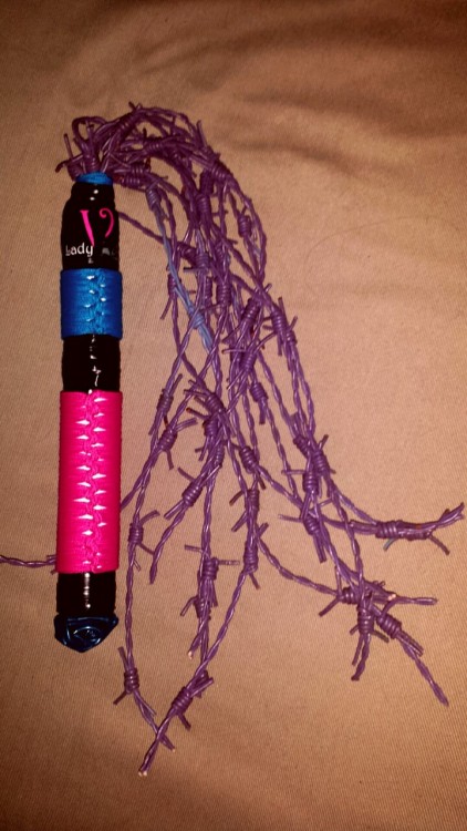 lady-v-design:This colourful handmade whip is made for my lovely friends. It has leather barbed wire