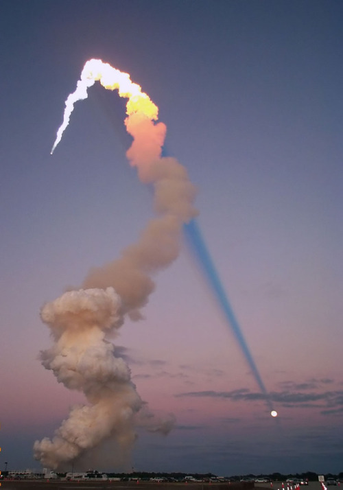 wonders-of-the-cosmos:  In early 2001 during a launch of Atlantis, the Sun, Earth, Moon, and rocket 