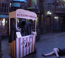 brionnamorrissey:  drythroats and I at a kissing booth. 