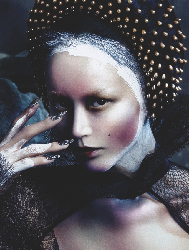 somethingvain:  hyea w. kang for vogue korea october 2012 