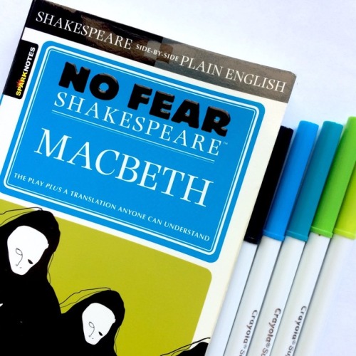 color scheme photo ft. macbeth and crayola plus a weekly schedule sticky note pad