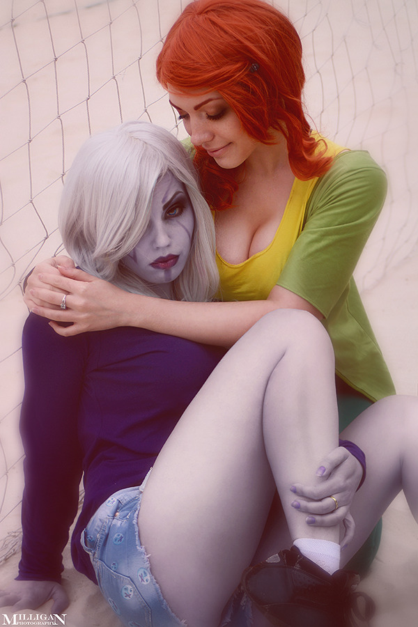 hey-pechorin:  Another Dota photoshoot by MilliganVick.Drow Ranger by me;Wind Runner: