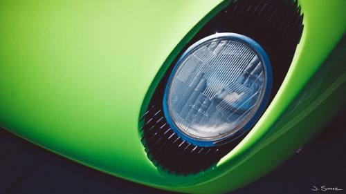 Who can name this iconic supercar? • • #automotivephotography #green #classiccars #supercar #classic