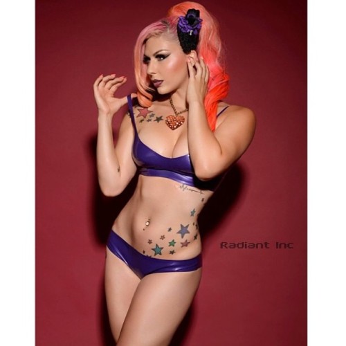 annaleebelle:  New one by @radiant_inc. #latex by @generalleigh. Hair accessory by @projectpinup. Necklace by @xobetseyjohnson. #lasvegas #lasvegasmodel #lasvegasphotograger #altmodel #model #annaleebelle #orangehair #coralhair #girlswithtattoos