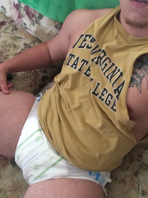 diaperedbabyt2: Sometimes when I’m home, I wet my diapers cause I can’t be a big boy :).