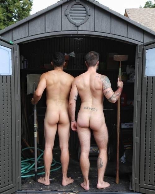 ladnkilt: THE CALLIPYGIAN (Latin: Handsome Butt)…  THE IRONIC ROUND AND FIRM SYMBOL OF THE MASCULINE SOUL! The   Male Form… In Photography, Art, Architecture, Decor, Style, And   Culture Which Moves Beyond Mere Appearance To Reveal The… SOUL.By