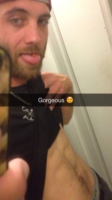 menwithcams:  Fuck I love a scruffy hunk