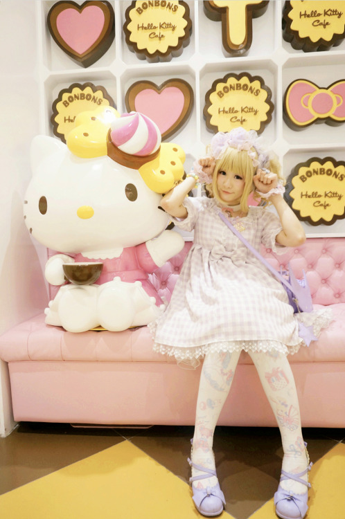 Hello Kitty Cafe ❤