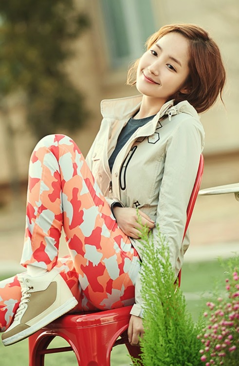 Park Min Young - Isenberg Collection Pics
