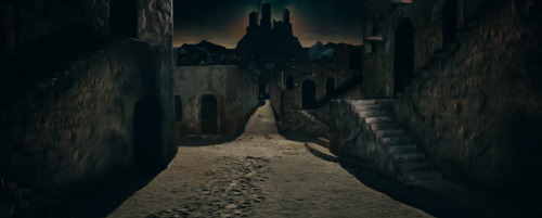 labyrinthnook:chihirobonbon:labyrinthnook:David Bowie’s music video for his brand-new single Blackst