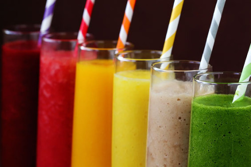 lucysweatslove:  Hi, yes, I didn’t know which smoothie to get you so I GOT THEM ALL   OH 