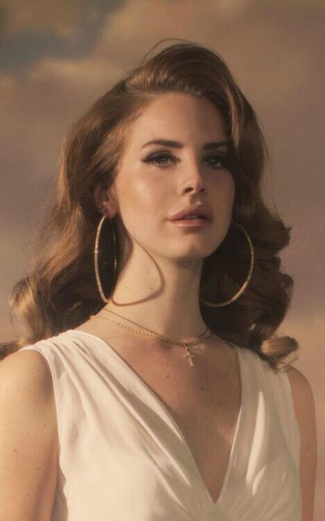 XXX Lana Del Rey Headquarters photo