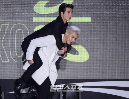  [NEWS PIC] 190722 EXO-SC (SEHUN x CHANYEOL) ‘What A Life’ Press Event 