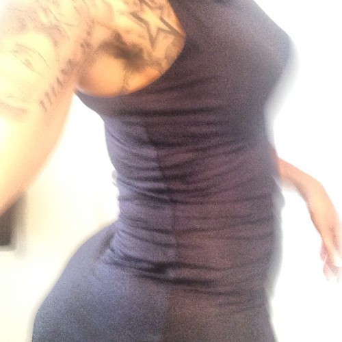 sexythickdelicious:  Ms Miami http://sexythickdelicious.tumblr.com