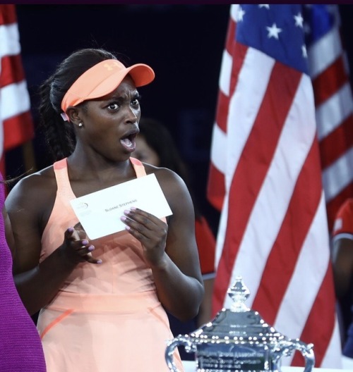 outcheawavy:frontpagewoman:Sloane does not believe that her U.S Open check is for $3.7 million dolla