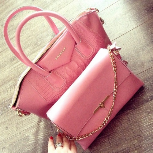 pink purse